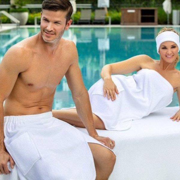 Women's Spa Wrap White Micro Fiber 100% Poly W/Snaps